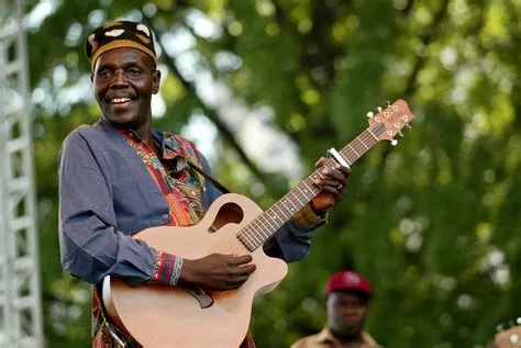 Ochre Festival: Een Muzikale Marathon met Oliver Mtukudzi!